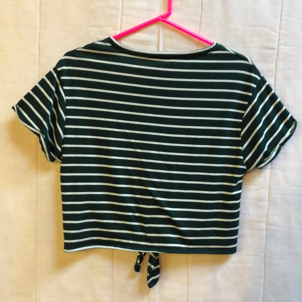 Shein Front Tie Crop Top - Picture 2 of 6